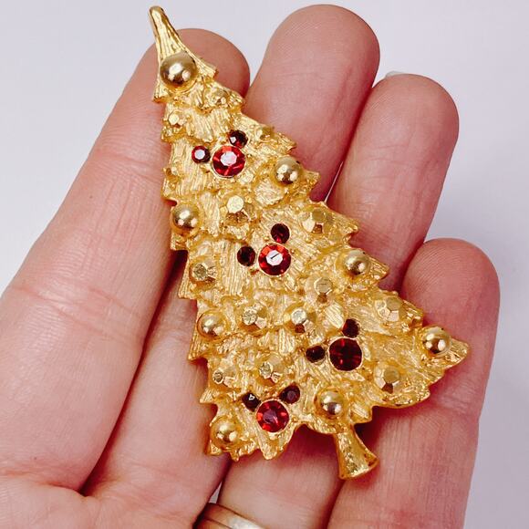 Signed Disney Christmas Tree Brooch Gold Tone Red Rhinestones Hidden Mickey VTG - Picture 6 of 12